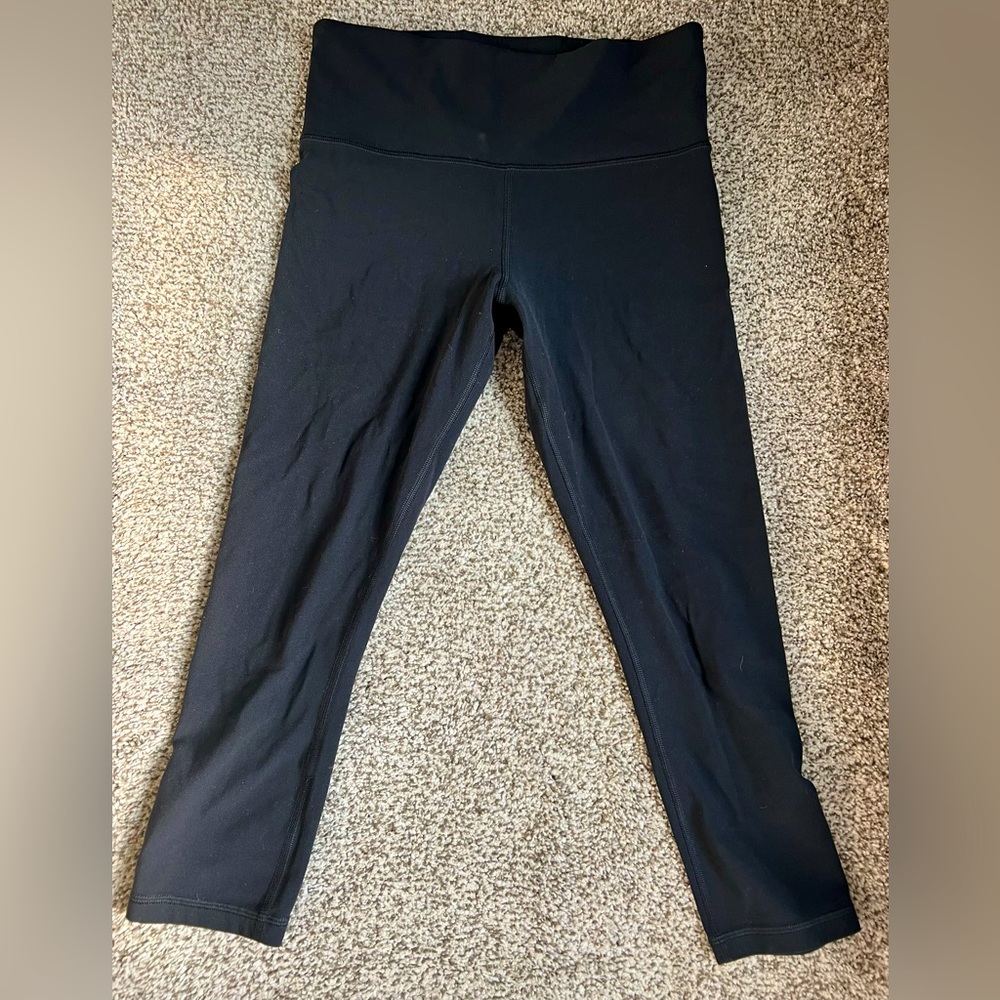 Athleta black Elation Capri, size women’s S